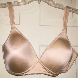 40B Wacoal Wirefree Softcup Light Padded Quality Bra 856192 Side Stays Sand Nude